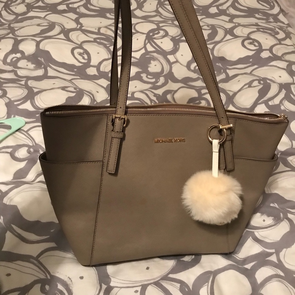 Michael kors purse